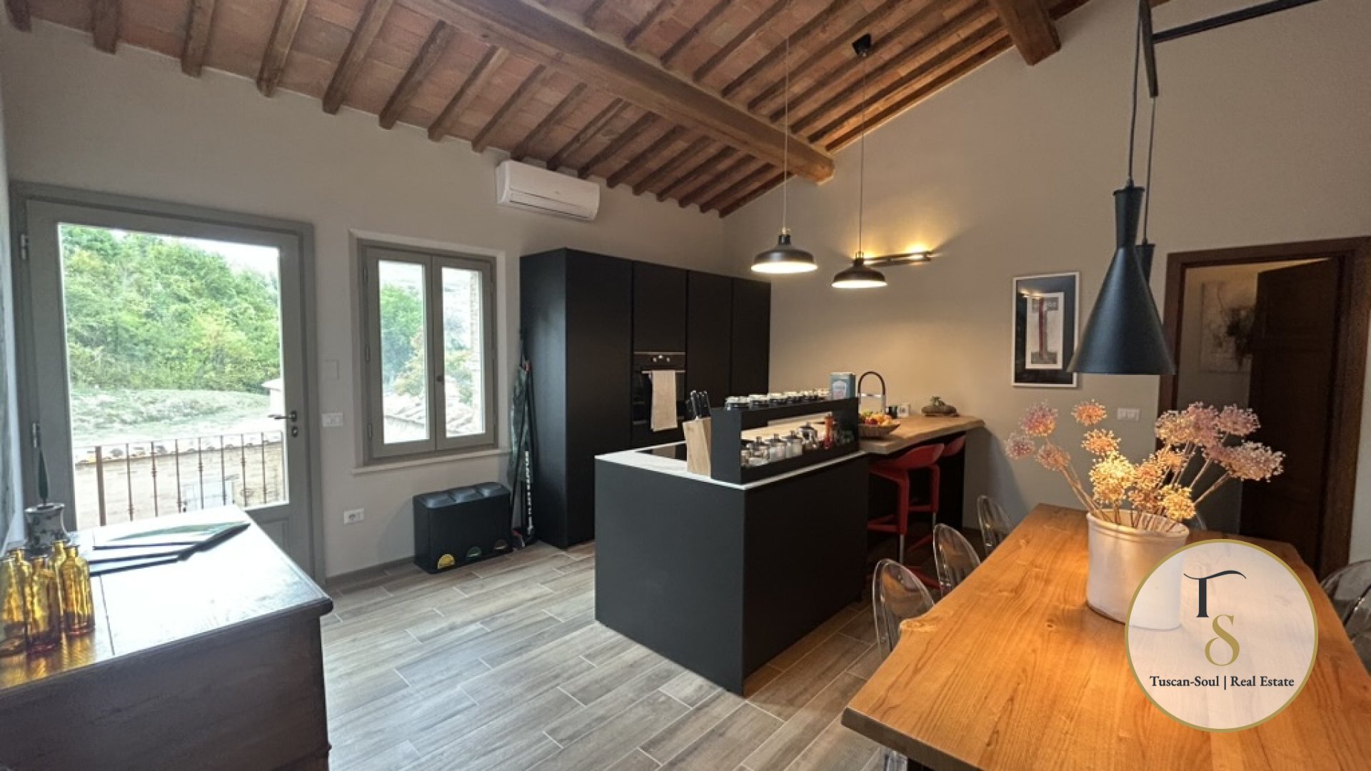 Contemporary Farmhouse