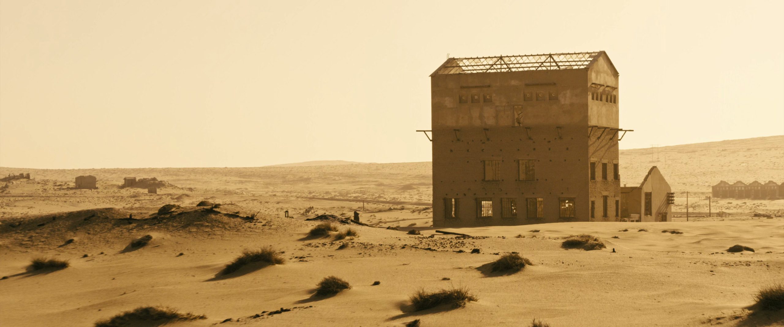 Fallout S01E07 “The Radio”