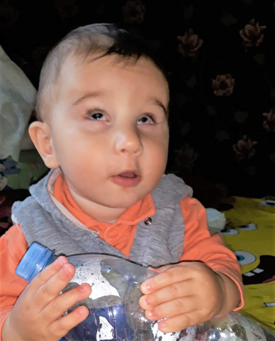 Sufăr de o MALFORMATIE grava la ochișori! Comandă o Biblie, o carte creștină sau un cadou și îmi poți salva viața!