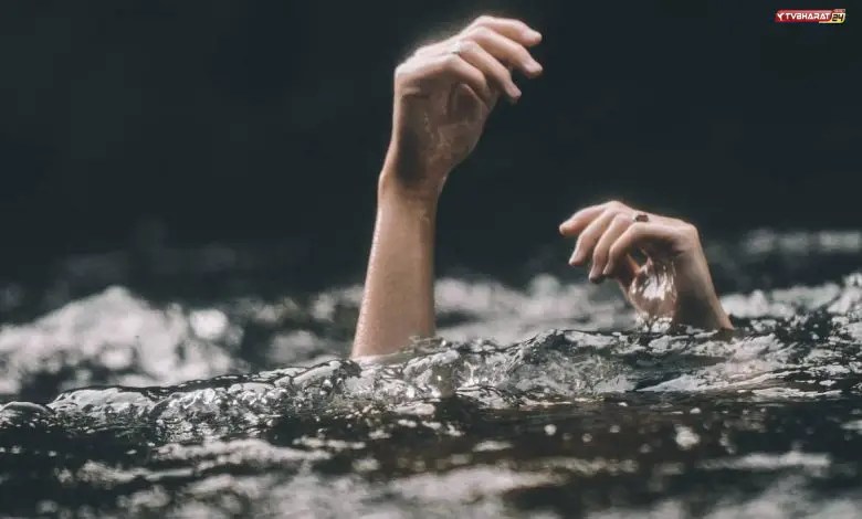 Missing woman found dead in Hussainsagar, suicide suspected