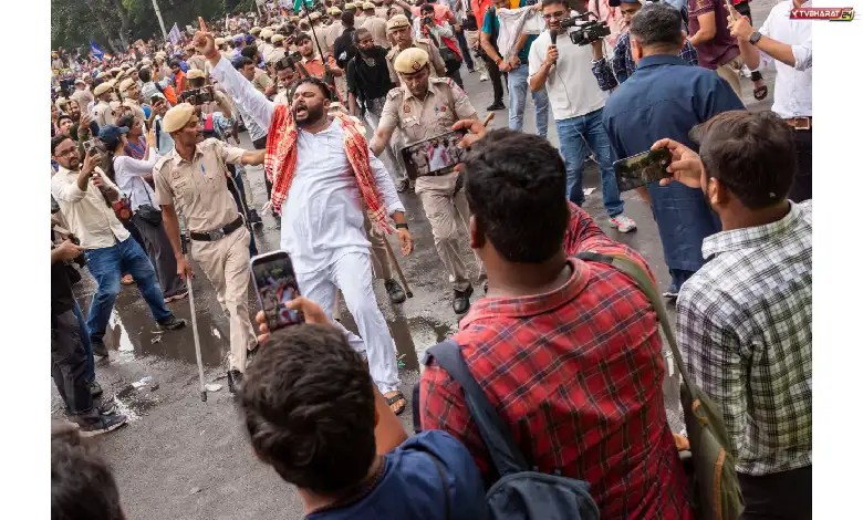 India’s Cockroach movement protesters show no sign of backing down