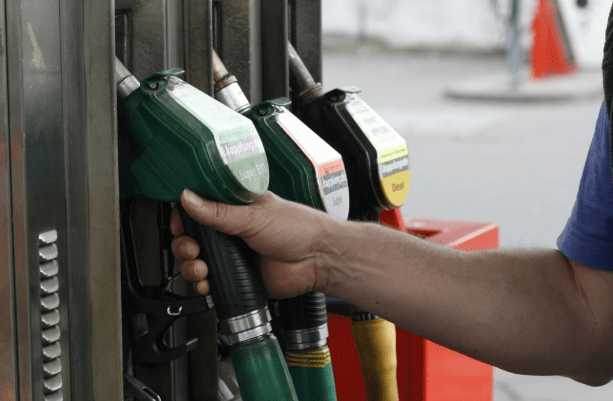 Motorina a sărit de 10,5 lei/litru și a atins un nou record istoric