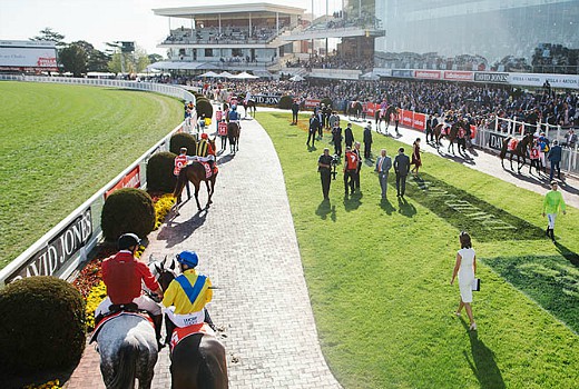 Seven extends racing | TV Tonight