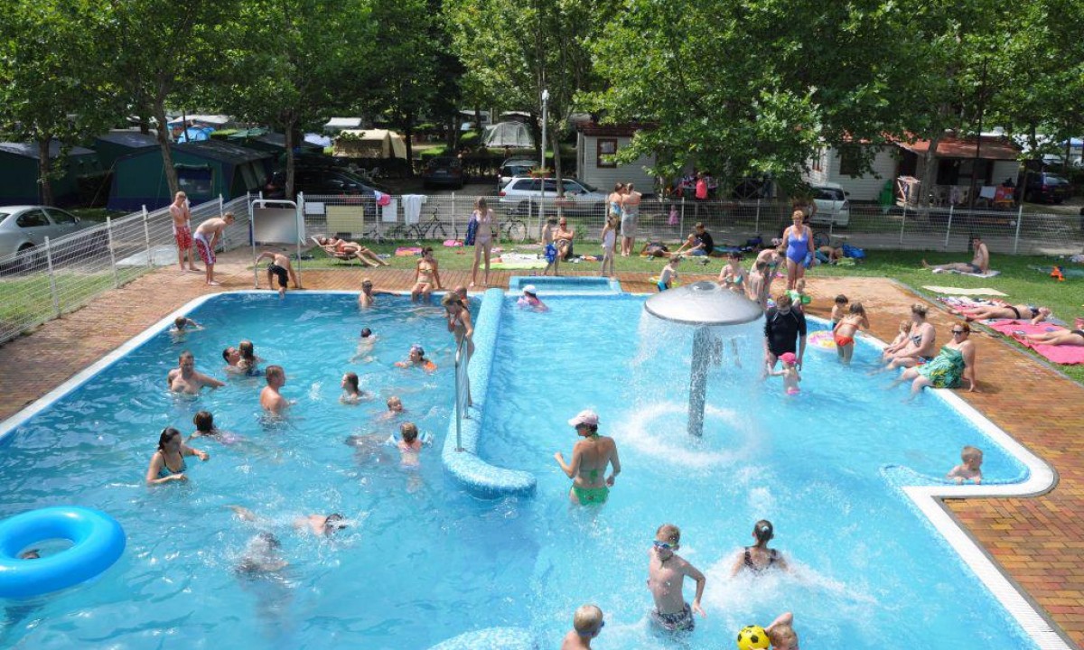 Camping Pelso - Balatonmeer - Hongarije - Go4Holiday