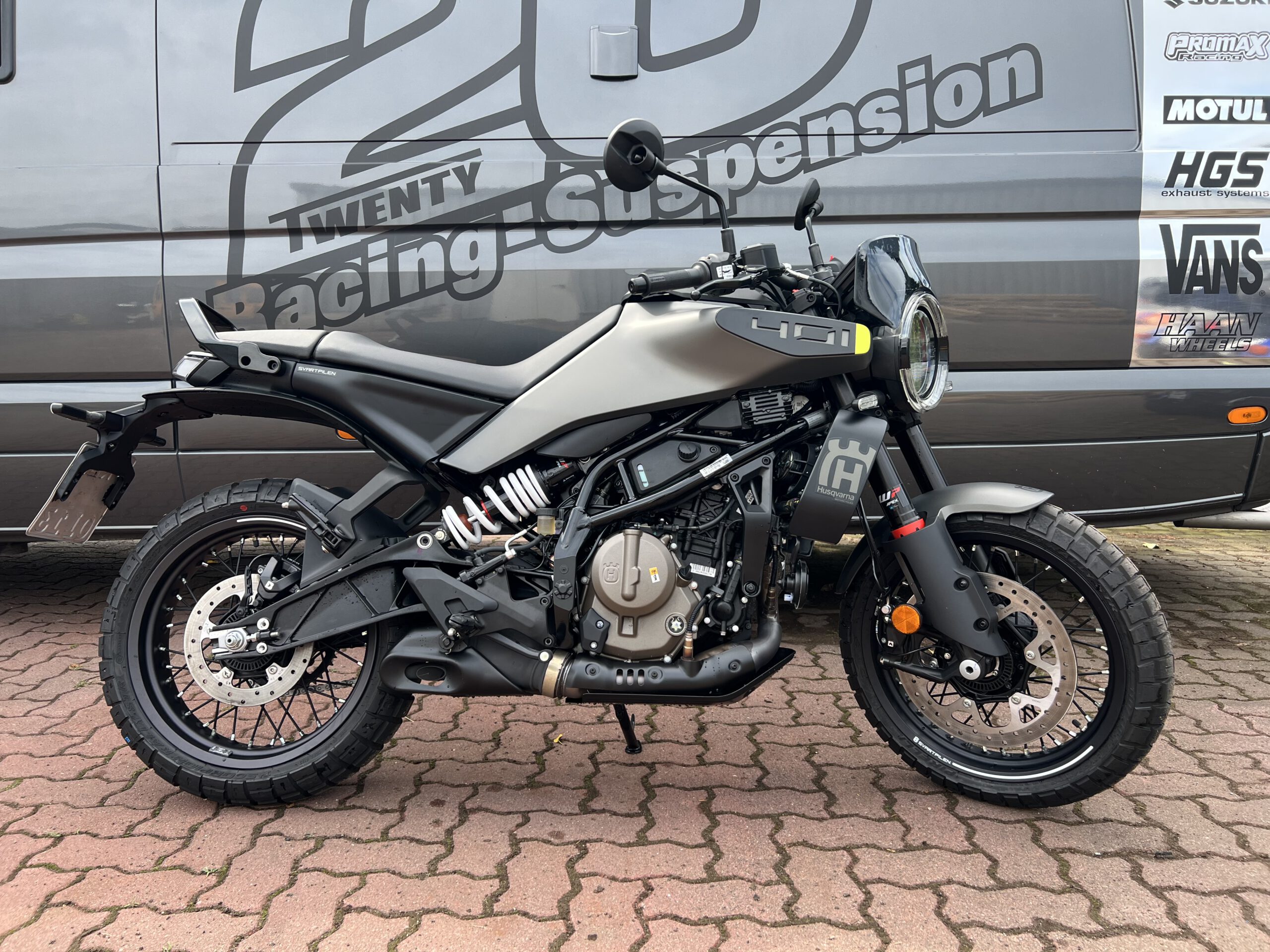 Husqvarna 401 Svartpilen 2025