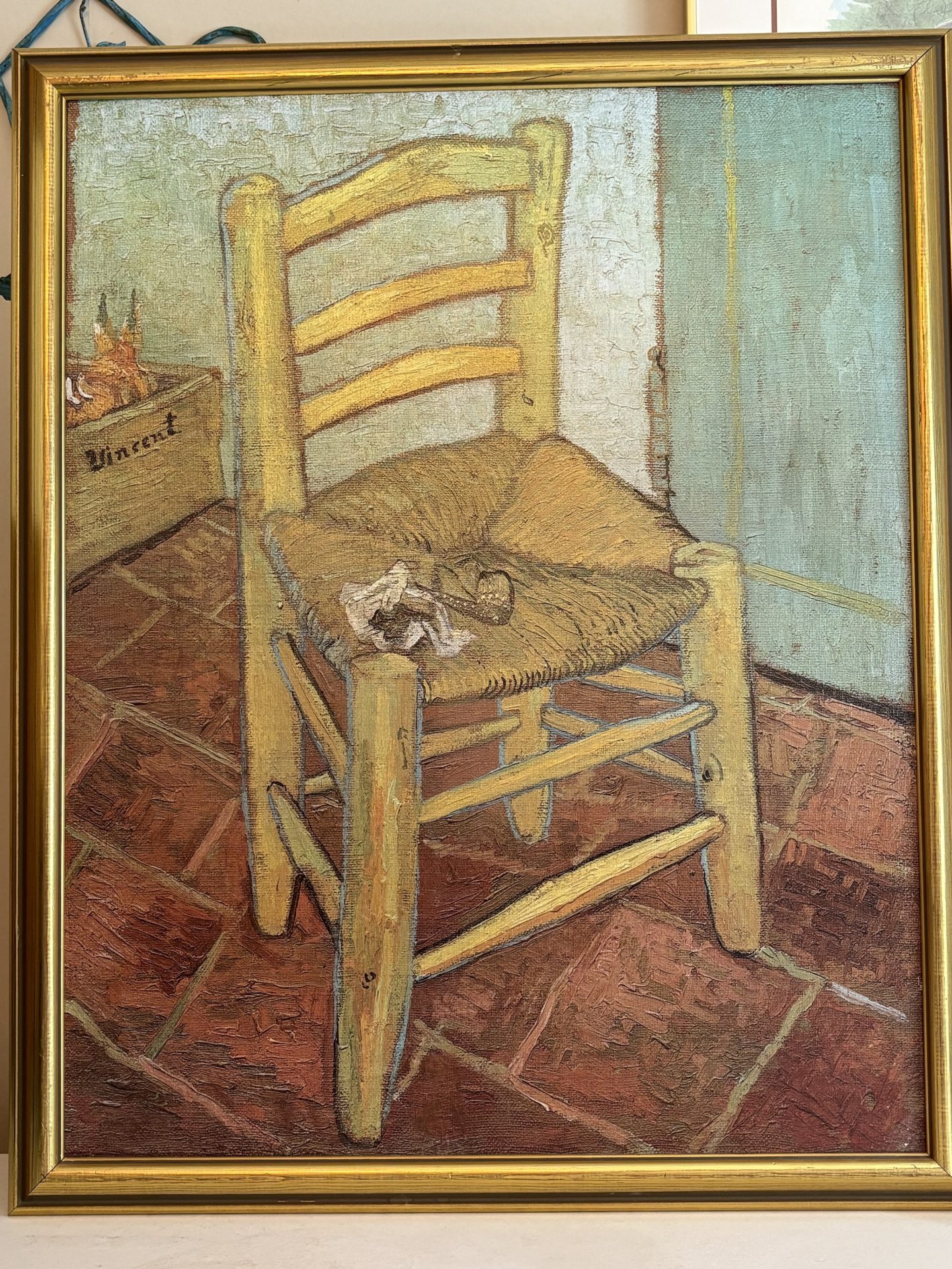 Vacker reproduktion , utav van Gogh’s målning / van Gogh’s stol målad 1888. Reproduktionen är målad i olja på duk.
