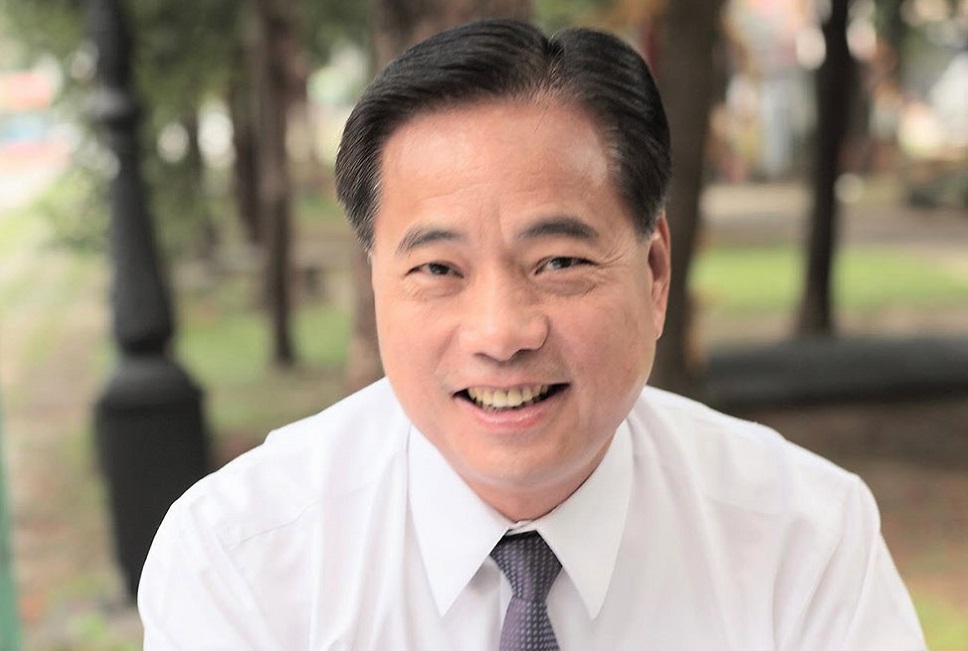 20萬民眾凱道怒吼反毒油 前立委陳根德批執政黨拖拖拉拉