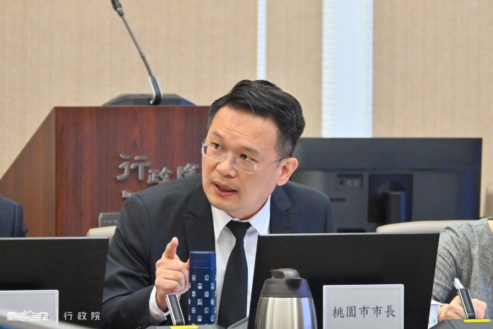 高鐵連假尖峰旅客塞爆 蘇俊賓籲彈性調整發車站、分時段售票疏運 高鐵連假尖峰旅客塞爆 蘇俊賓籲彈性調整發車站、分時段售票疏運