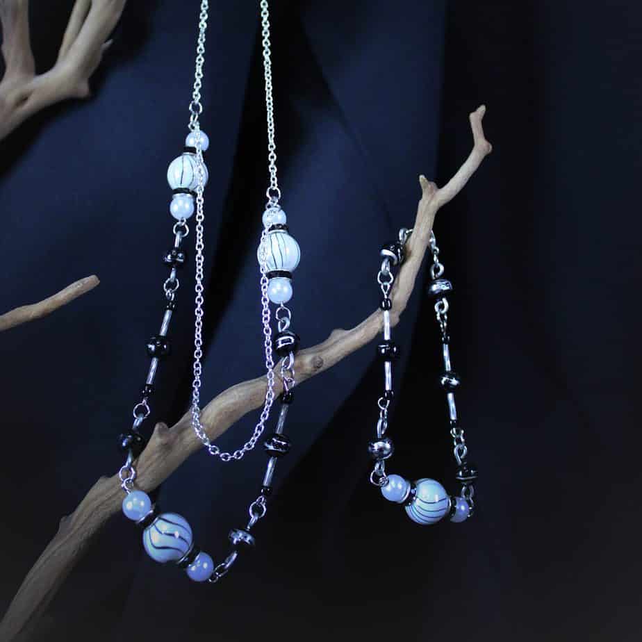Black and White Chain Necklace Set