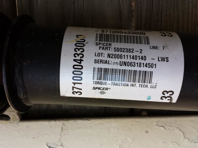 2007 drive shaft with flange yoke for rear driveshaft spicer 5001905