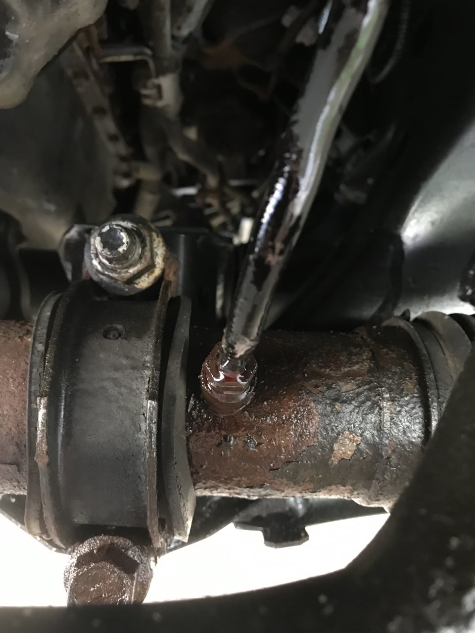 Toyota Taa How To Keep Power Steering Fluid From Leaking Into Intake Manifold Yotatech Toyota Tacoma 27L 2016 Power Steering Return Line Hose Assembly by Gates.