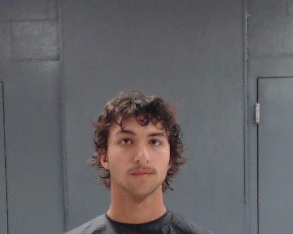 Castillo, Talen Ross