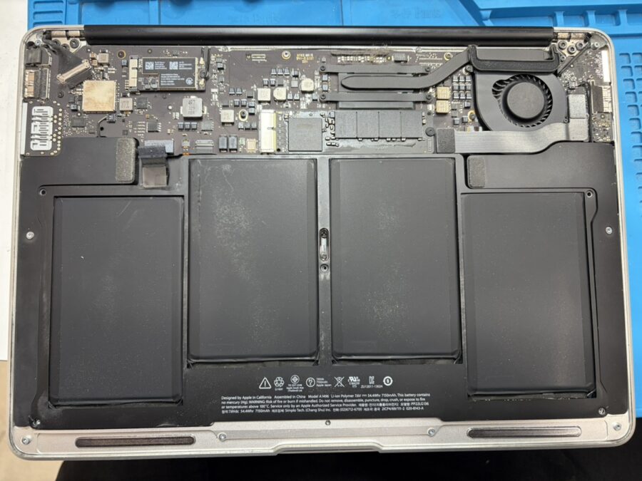 MacBook Air A1466(マックブック エア A1466)のバッテリー交換は