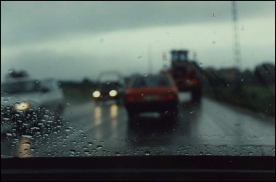 Sötétkamra (40): Figyelj! – Varga Béla