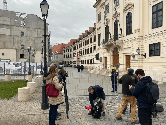 A Magyar Hang mellett több másik stábot sem engedtek be a kormányinfóra