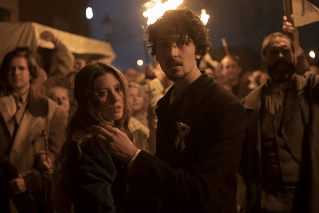 Lasszóval fogják az erdélyi diákokat a Petőfi-film vetítéseire: van iskola, ahol kötelező program, van, ahol jó jegyet ígérnek érte