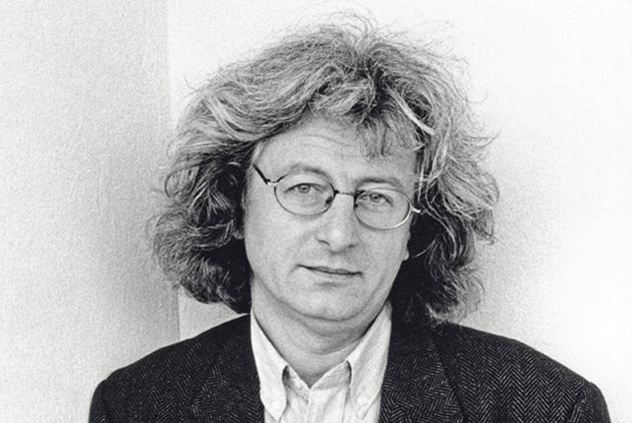 Esterházy Péter: „szó, szó, szó – a többi, néma csend”