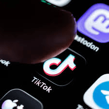 Romániának el kellene gondolkodnia a TikTok betiltásán egy liberális képviselő szerint