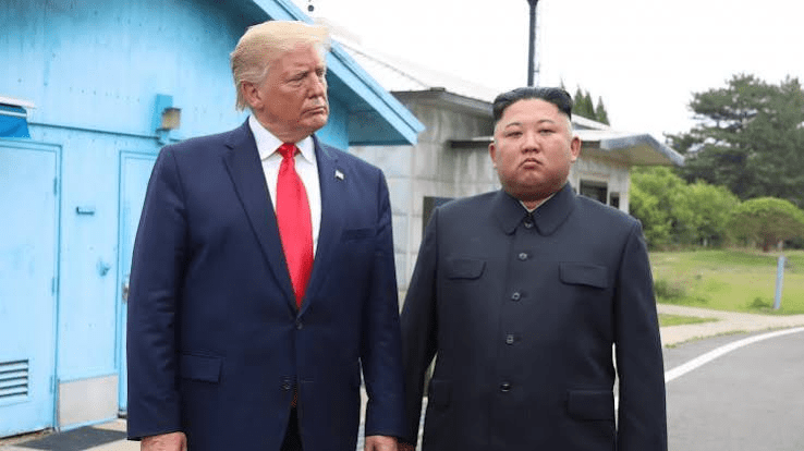 Trump a Kim Dzsongunnal való nagyon jó kapcsolatára hivatkozva csökkenti az amerikai részvételt a dél-koreai hadgyakorlatokon