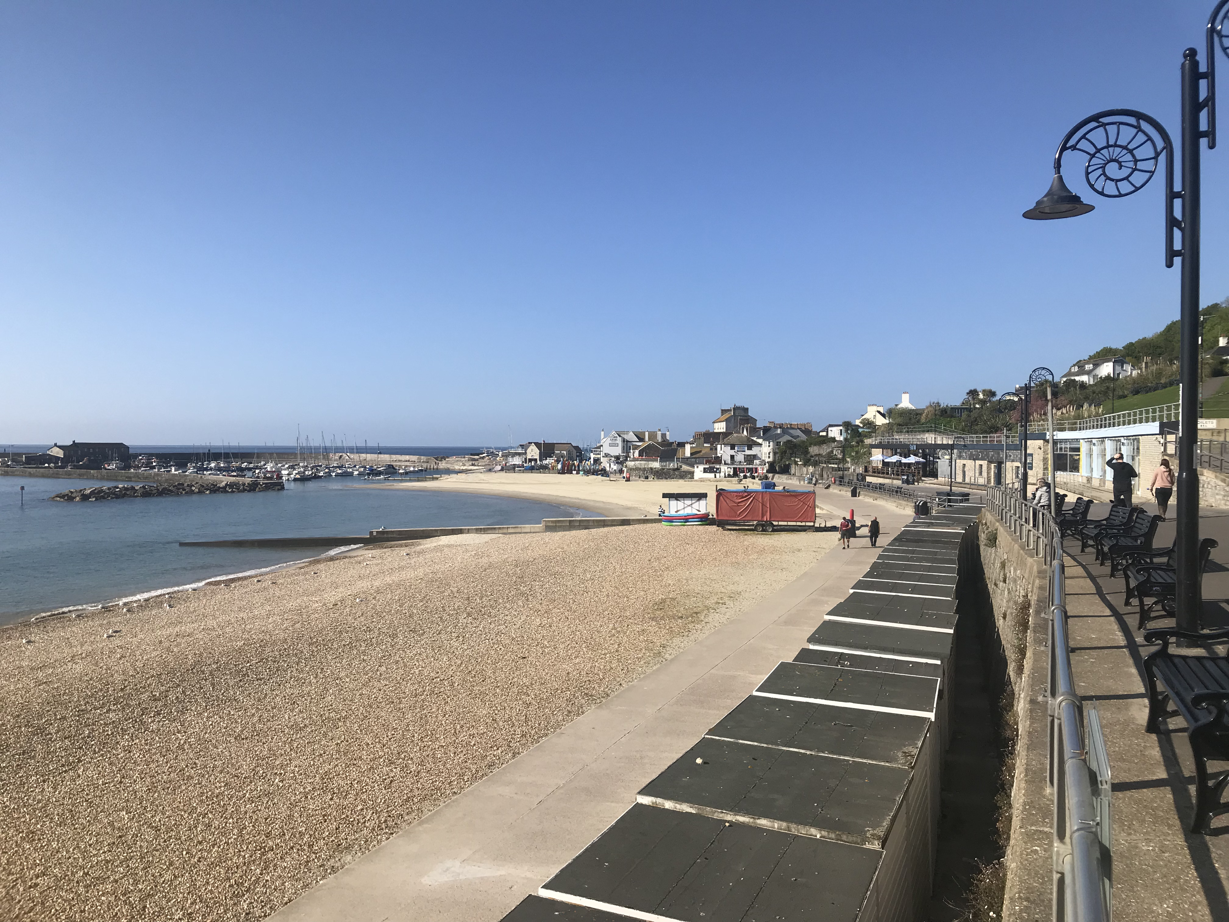 Promenade looking west