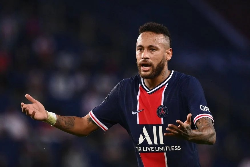 Neymar se revolta com Lumena após sister criticar jogadores de futebol