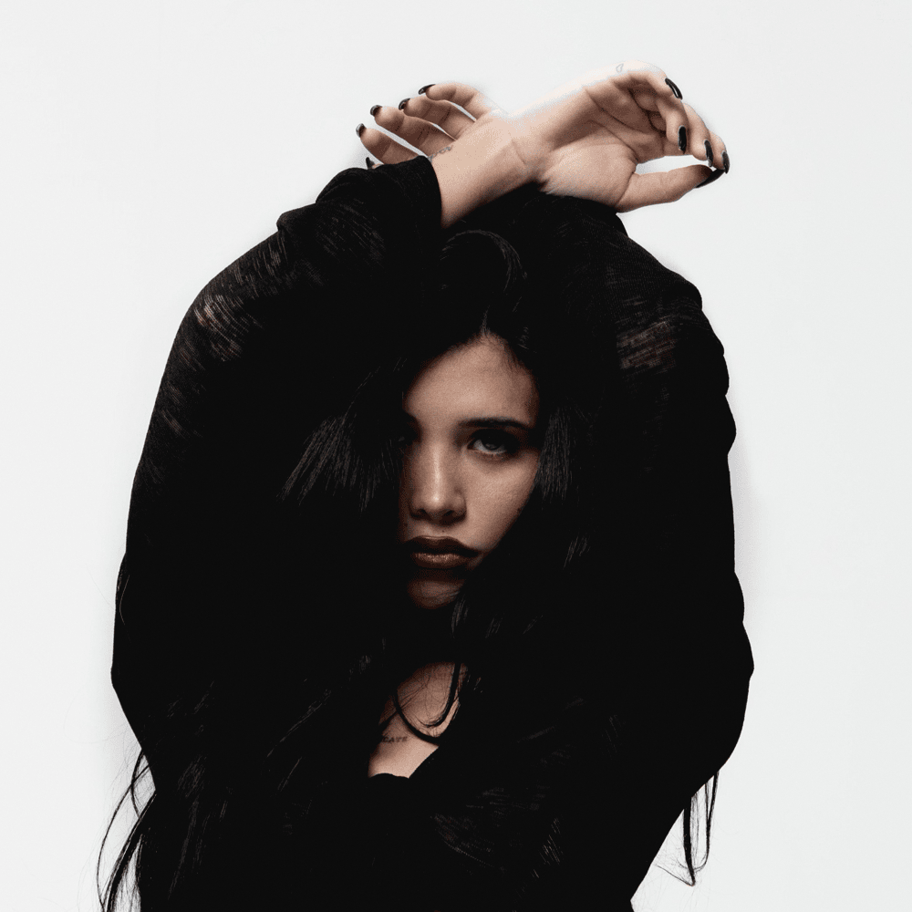 Nessa Barrett’s Dark and Messy New Album Review 