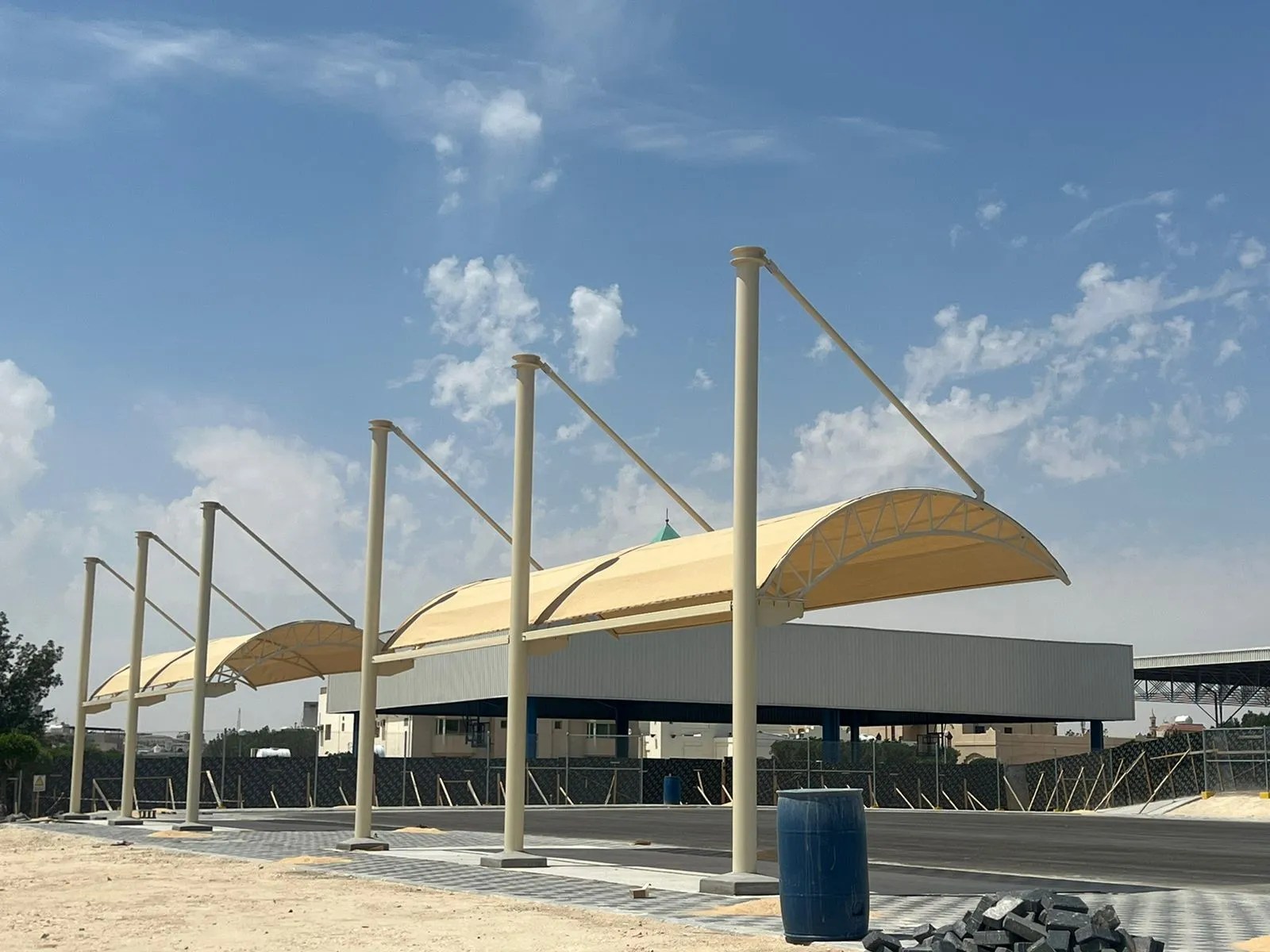 Single Cantilever Parking Shades