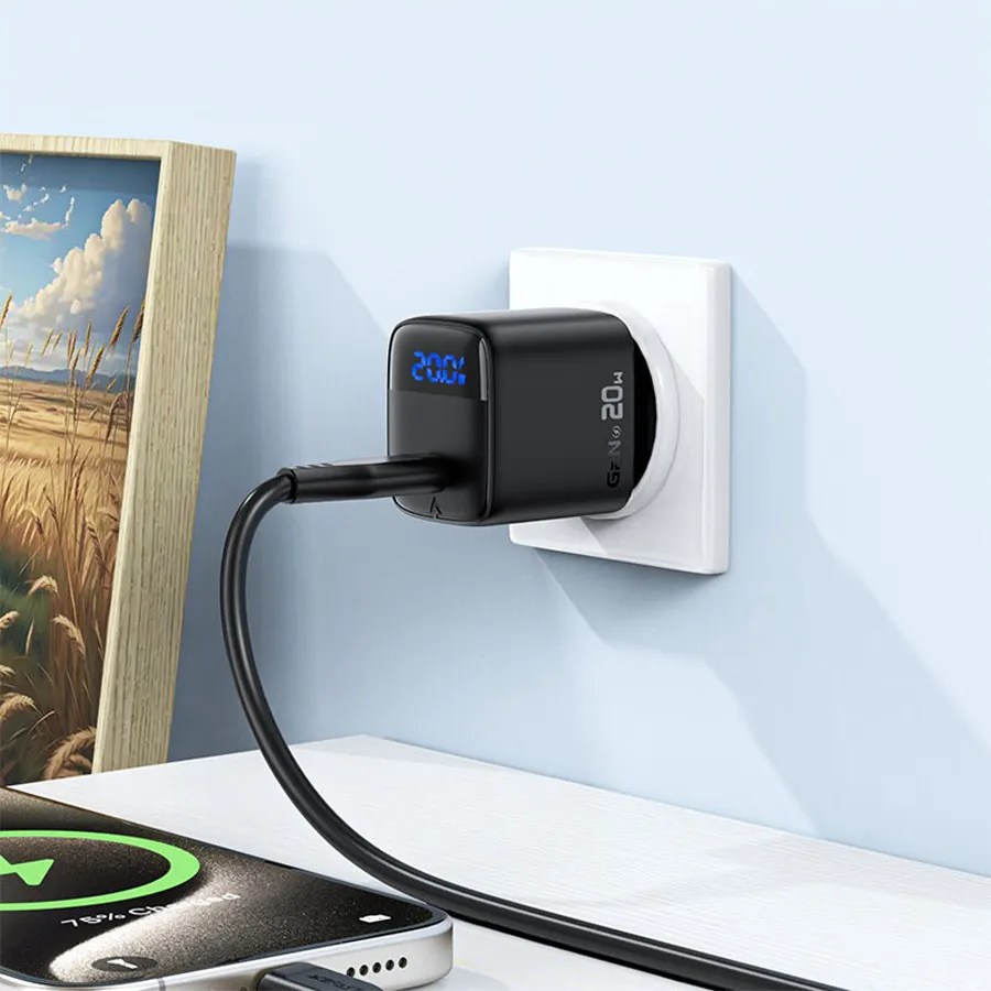 ACEFAST A113 Mini 20W PD GaN Display Fast Wall Charger