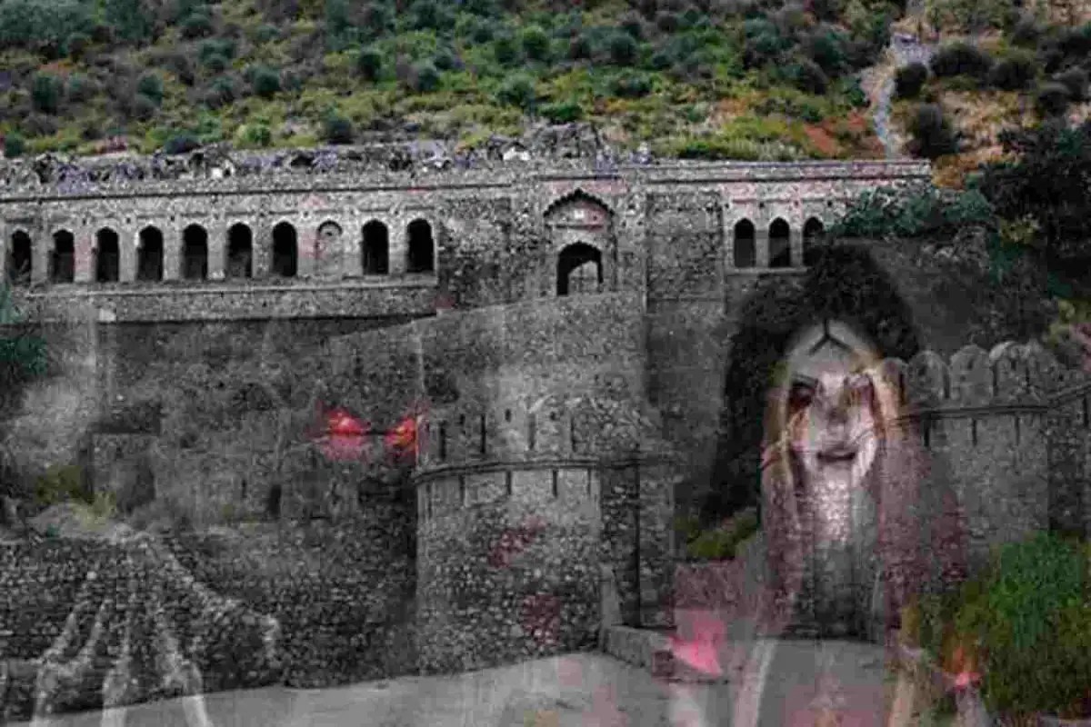 भारत का सबसे डरावना किला, सूरज ढलते ही बंद हो जाता है इंसानी प्रवेश”