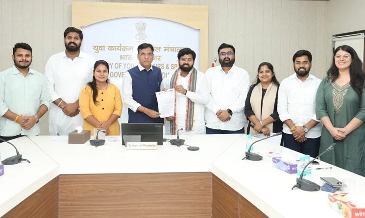 ABVP प्रतिनिधिमंडल ने केंद्रीय युवा कार्यक्रम एवं खेल मंत्री को सौंपा ज्ञापन