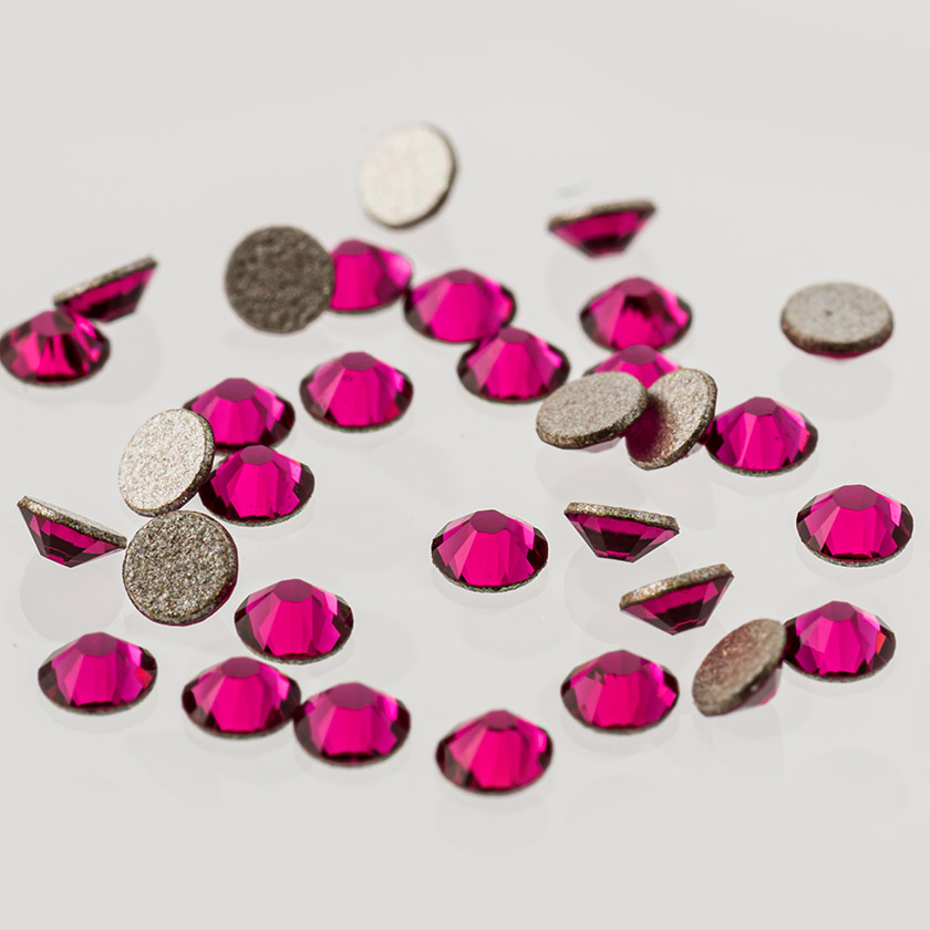 Swarovski камъни – плосък гръб SS5 – Ruby
