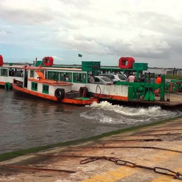 Balsa em Laguna: inquérito que apura ausência de licitação no serviço é prorrogado por mais um ano