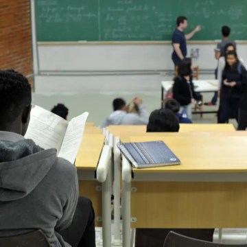 Lei de SC que proíbe cotas raciais é questionada na Justiça Lei de SC que proíbe cotas raciais é questionada na Justiça