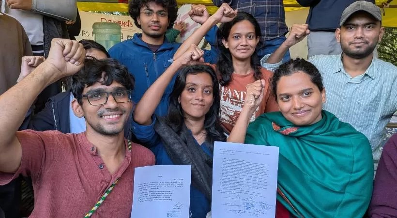 ജെ.എൻ.യു വിദ്യാർഥി സമരം വിജയം; പ്രതിനിധികളെ പുറത്താക്കിയ നടപടി റദ്ദാക്കി അധികൃതർ, 18 നാൾ നീണ്ട നിരാഹാരം അവസാനിച്ചു