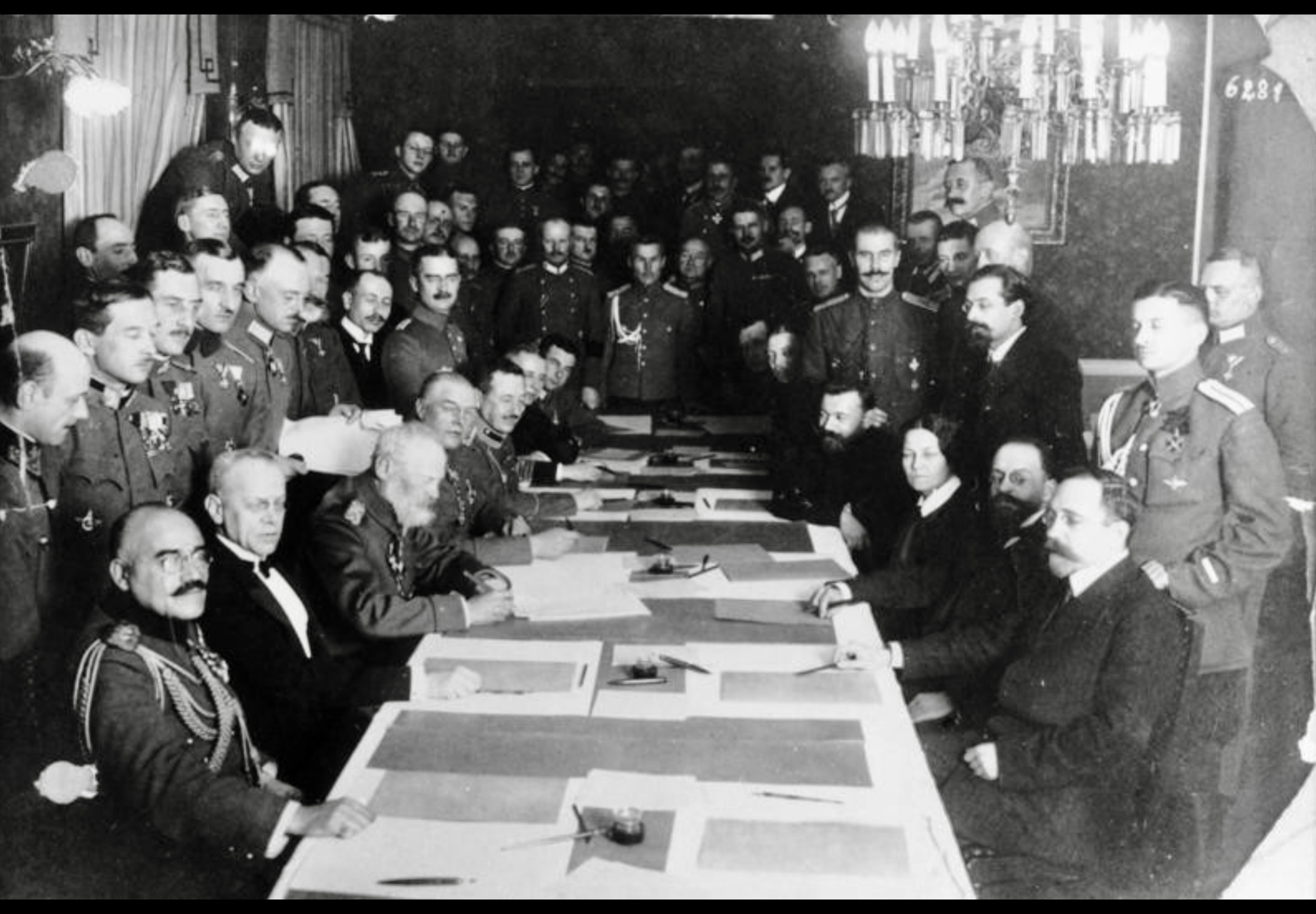 Treaty of Brest-Litovsk signing 1918 officials meeting ending Russia role in World War I