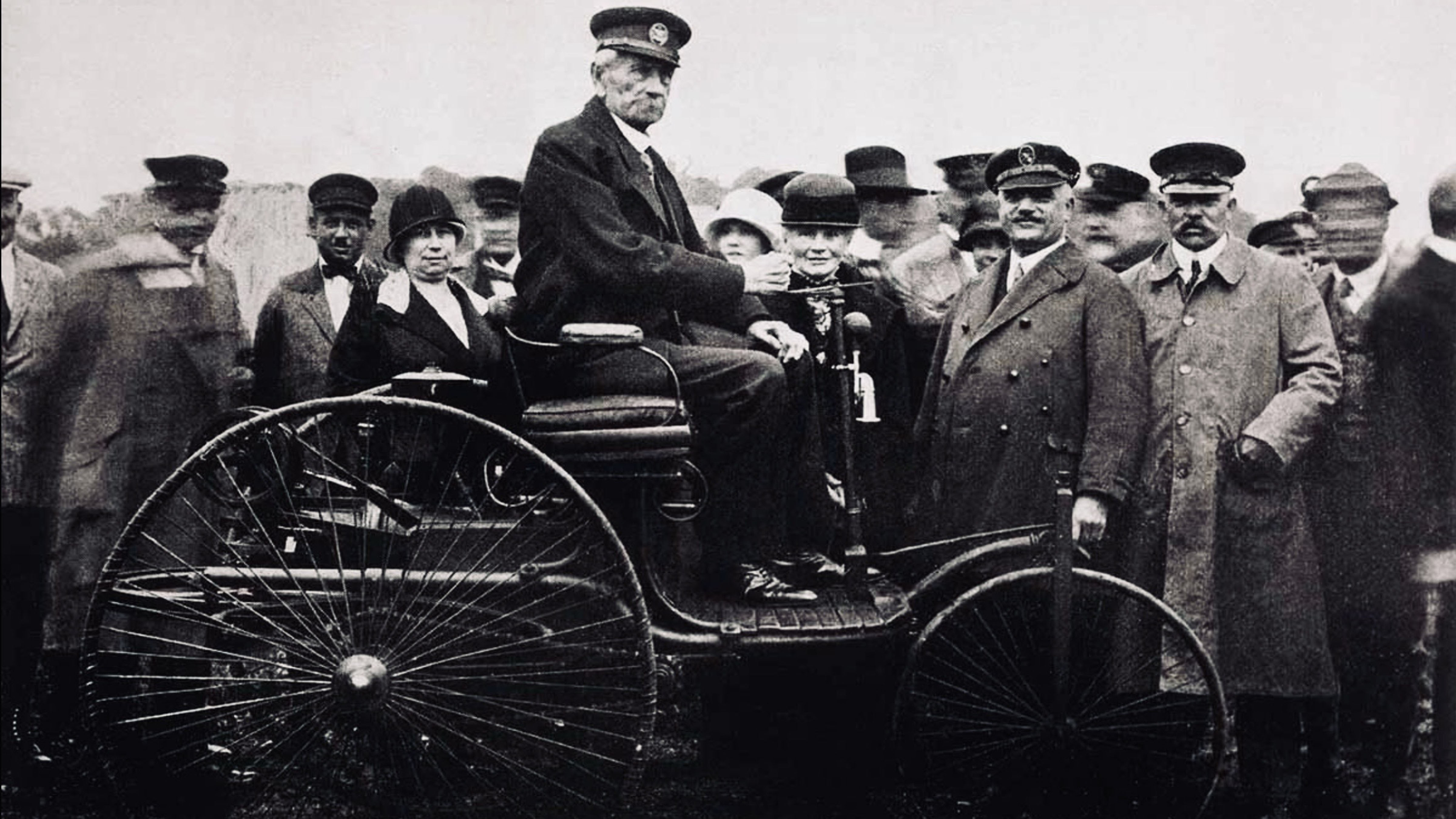 1886: The Automobile Revolution Begins