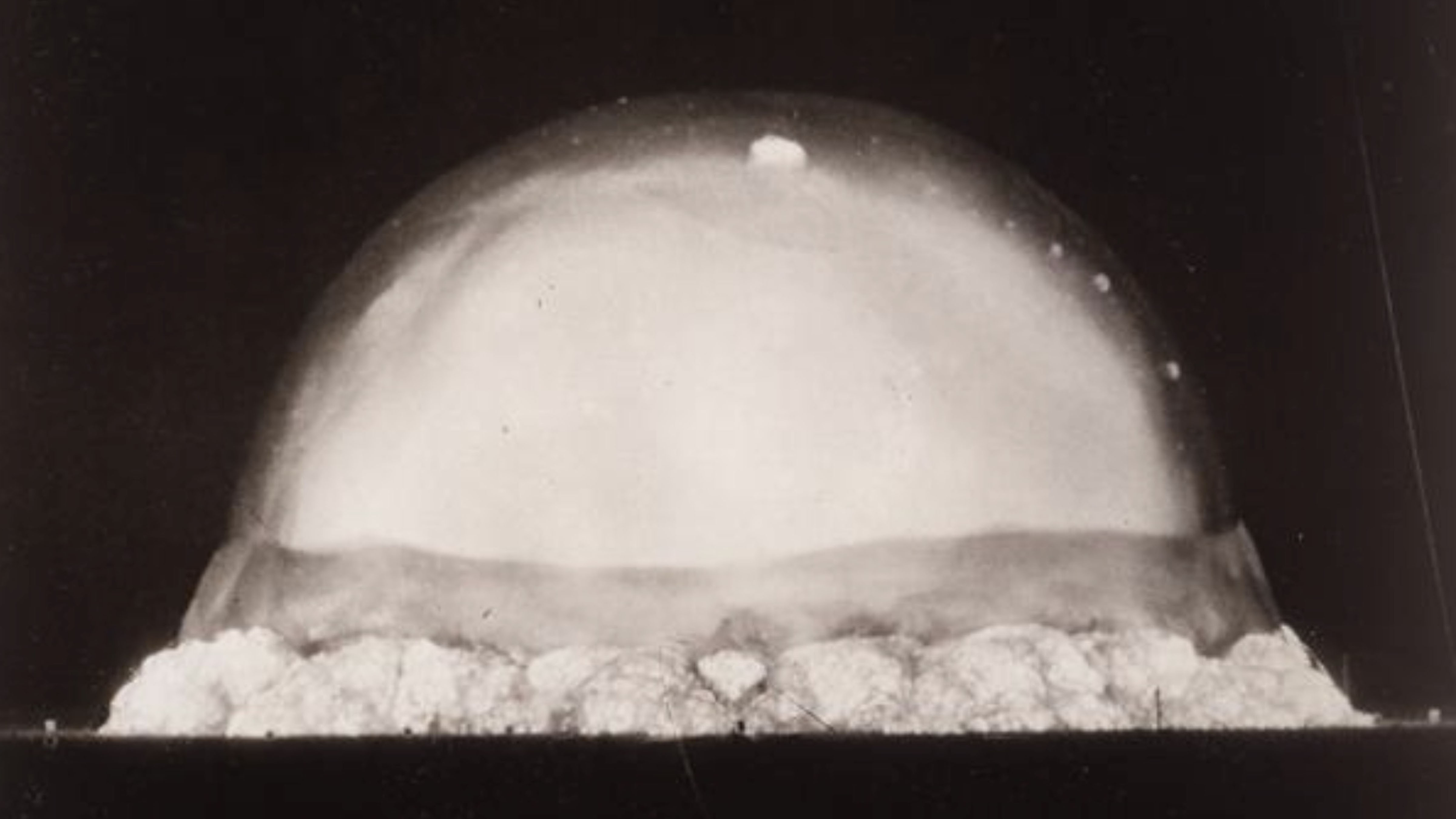 1945: Trinity Changes the World