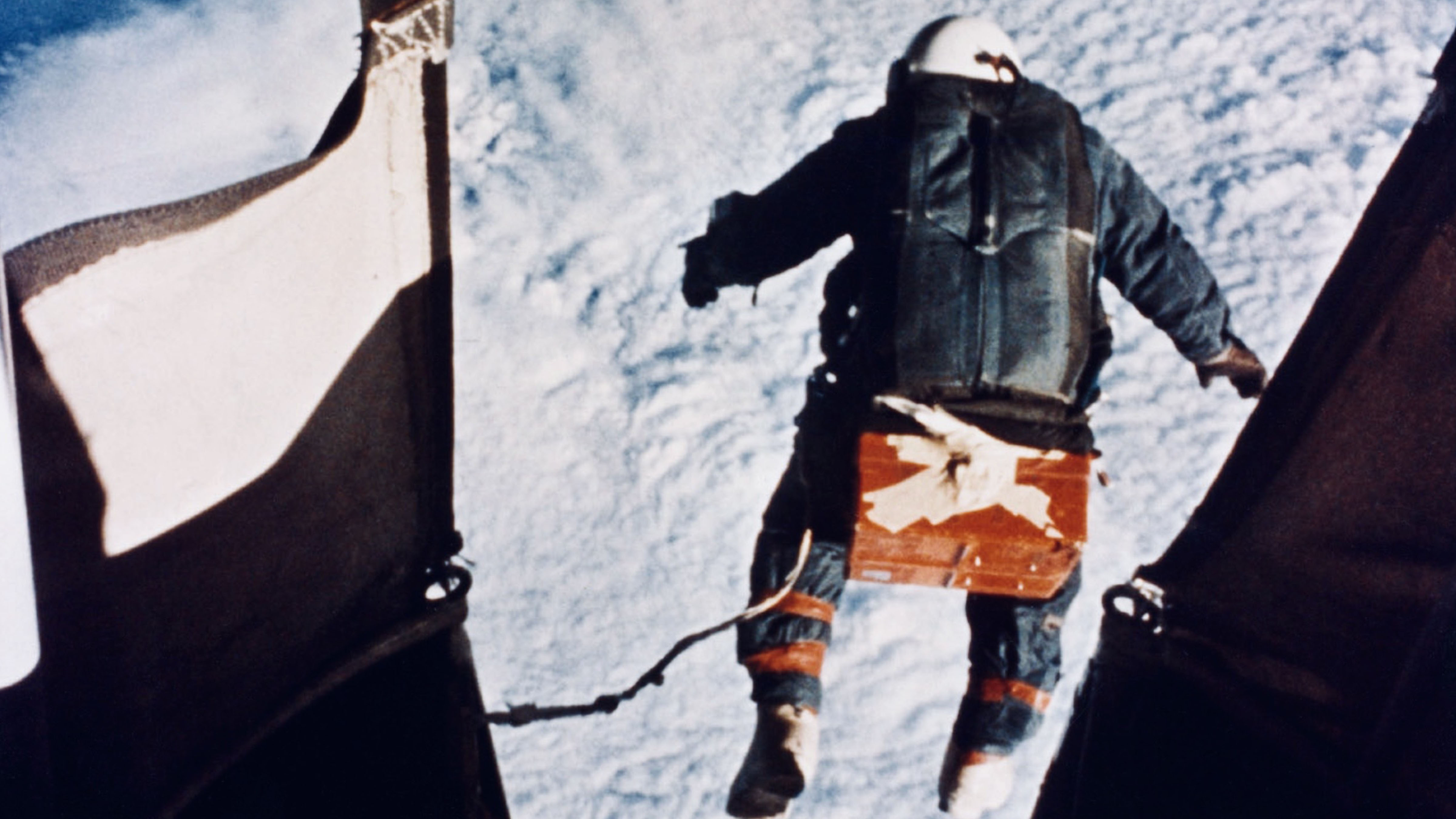 1960: Joseph Kittinger Leaps From the Stratosphere
