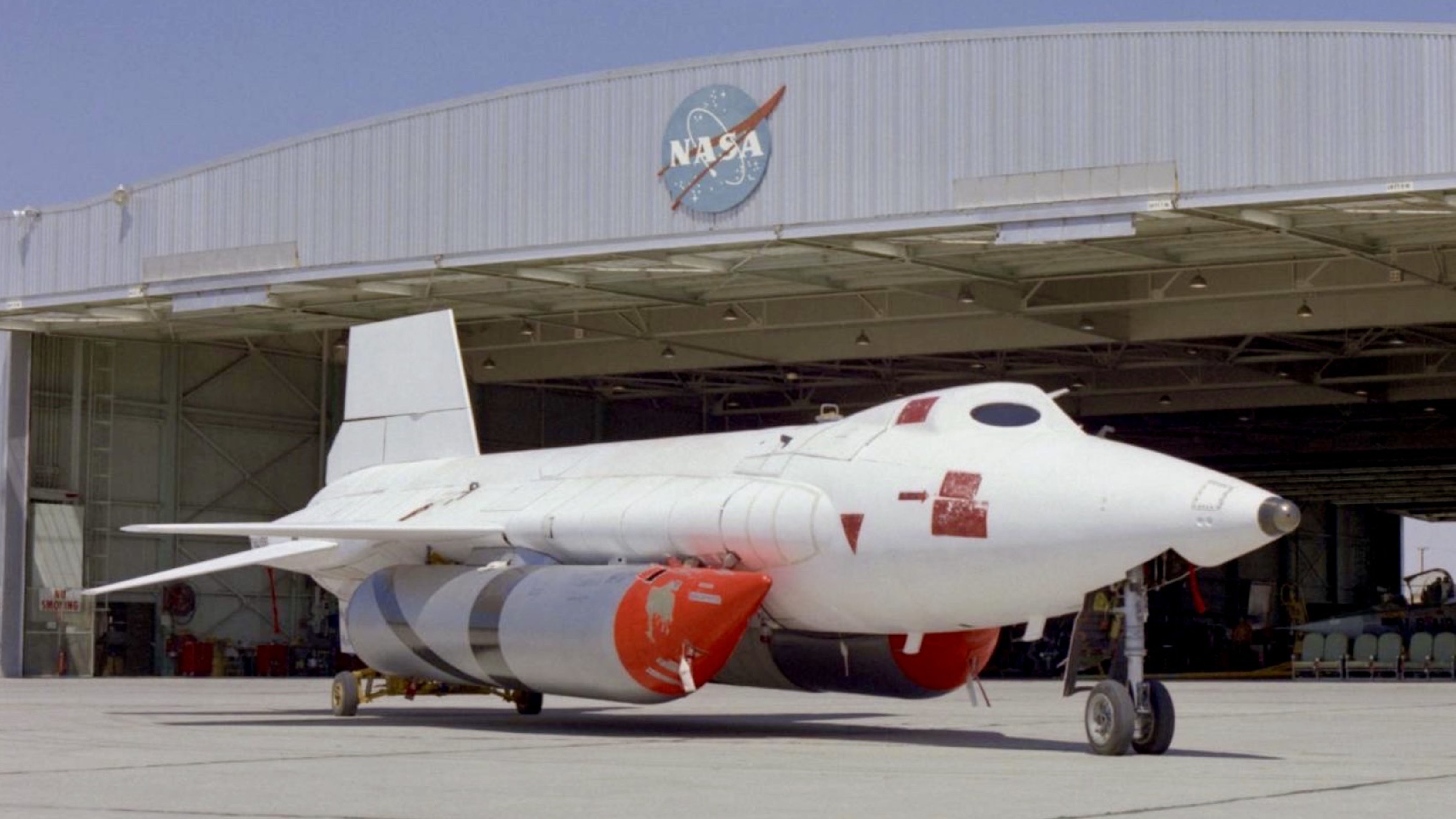 White X-15A-2 hypersonic research aircraft with external propellant tanks outside a NASA hangar in 1967.