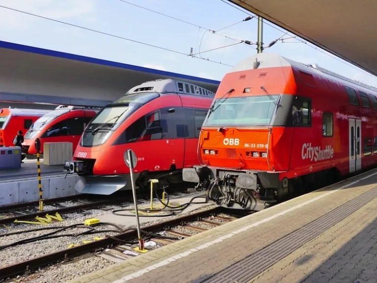 "trains from budapest to vienna: top 10 comfortable trains"