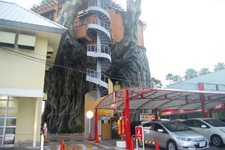 Banyan Treehouse Restaurant