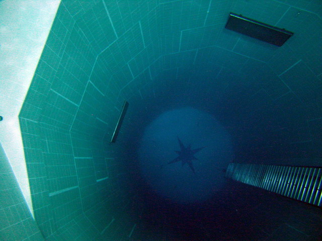 Nemo33 deep view