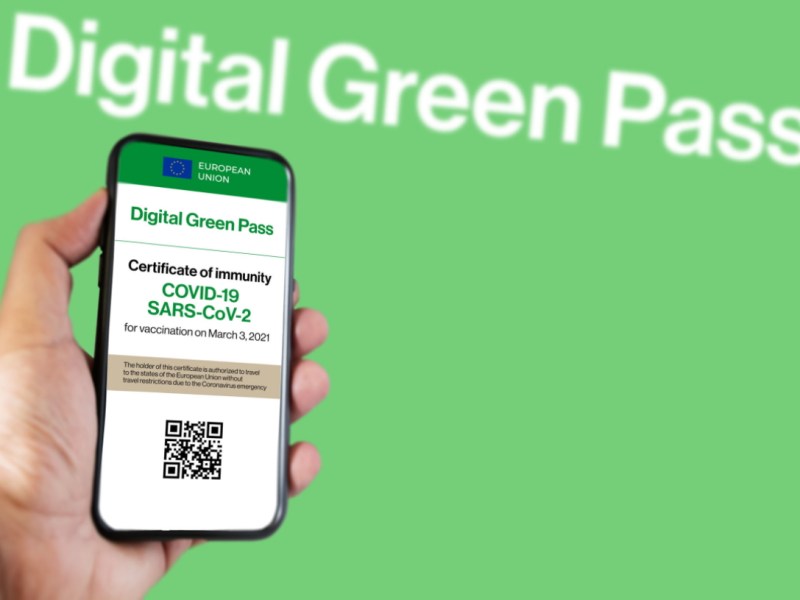 Green pass, via libera del Parlamento Ue al certificato digitale Covid