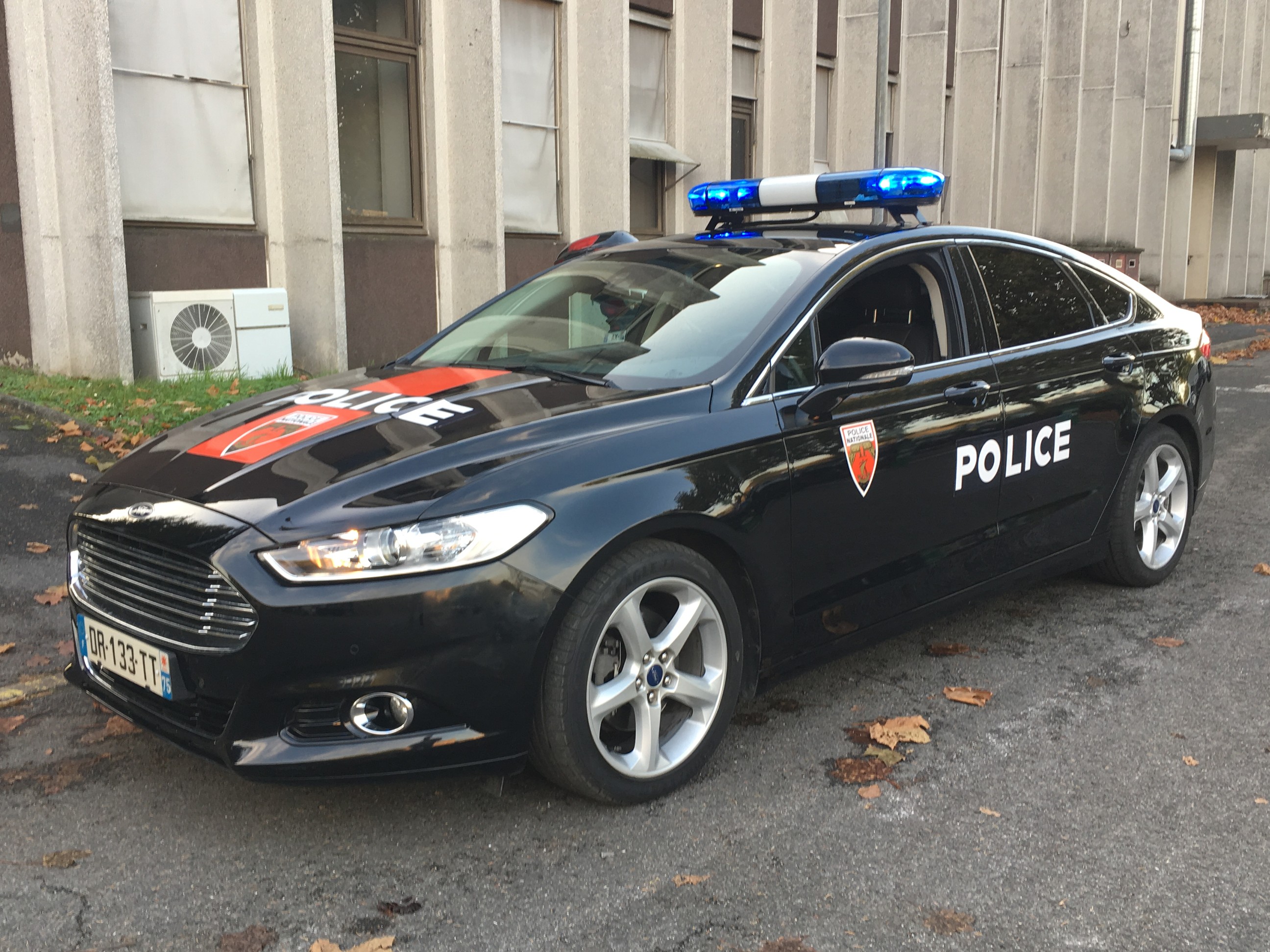 Un véhicule de police est un véhicule motorisé utilisé par les forces de police. Photos de voitures de Police - Page 2635 - Auto titre