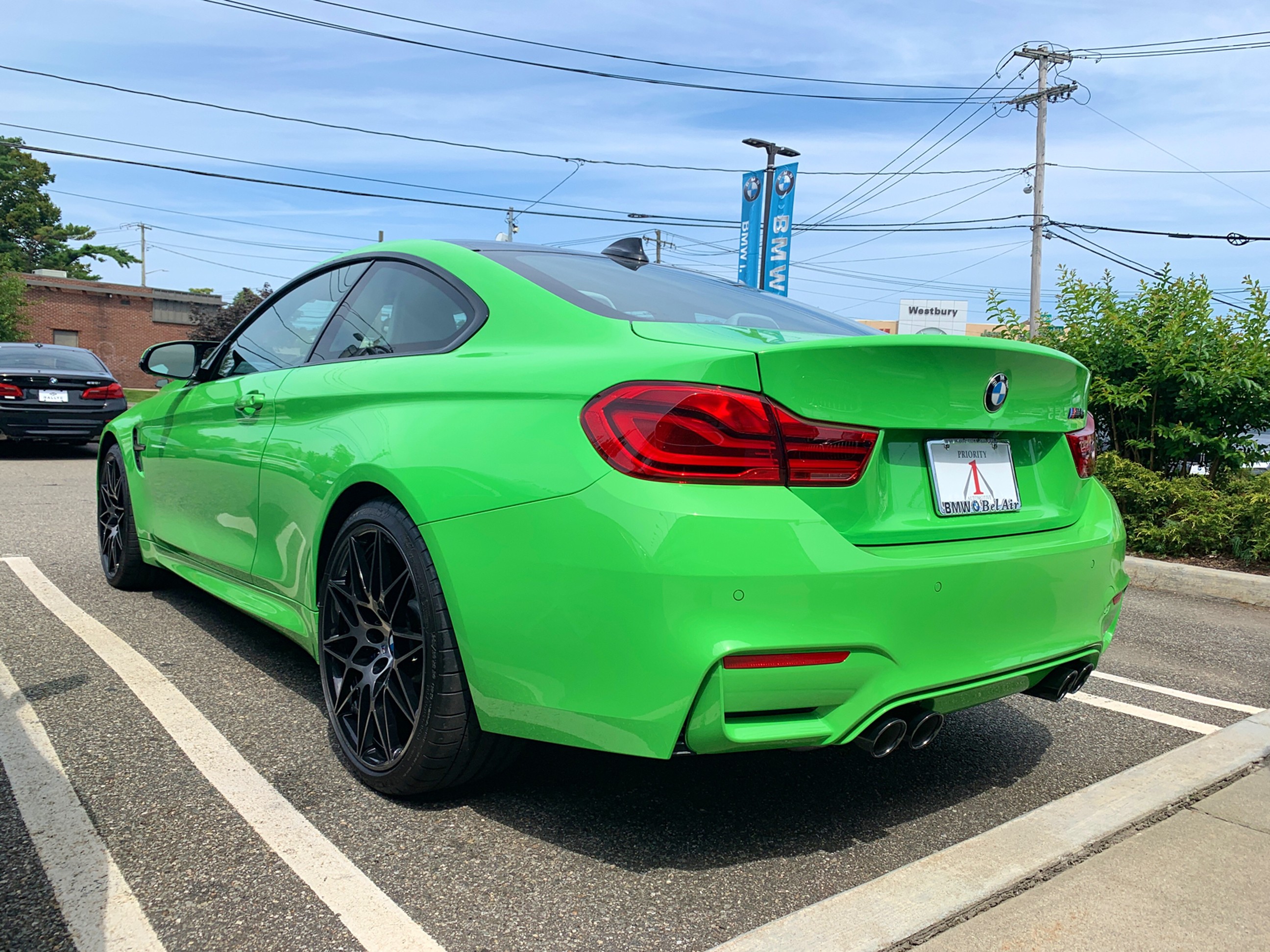 Bmw m4 , le topic en dolby surround
