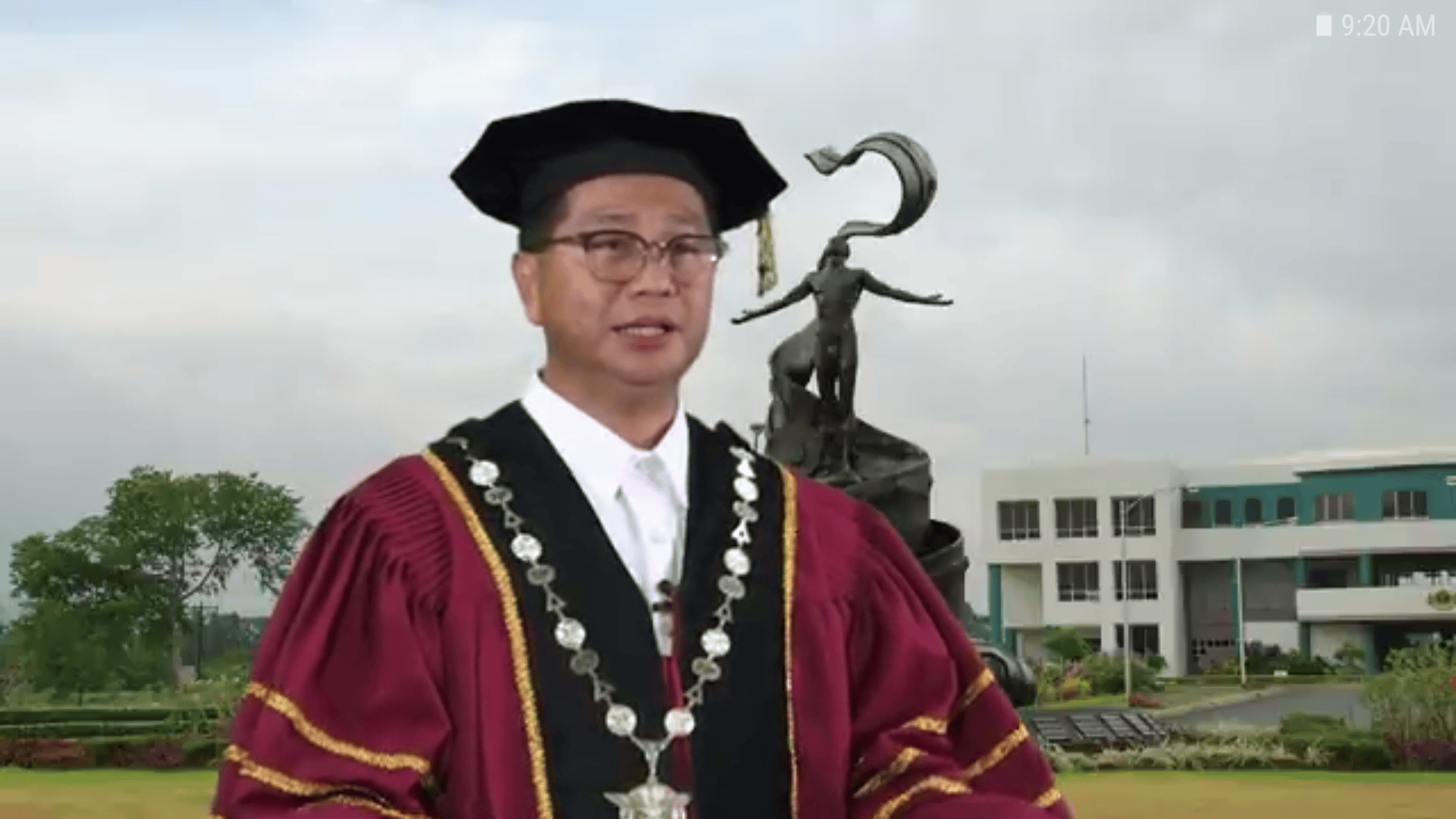 UPOU graduates 412 - University of the Philippines