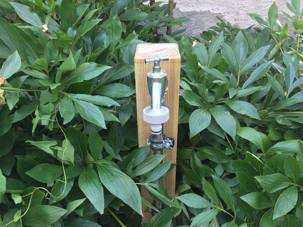 Garten Stand Brunnen Eisen Guss Saule Zierbrunnen Messing Wasserhahn Vintage Ebay