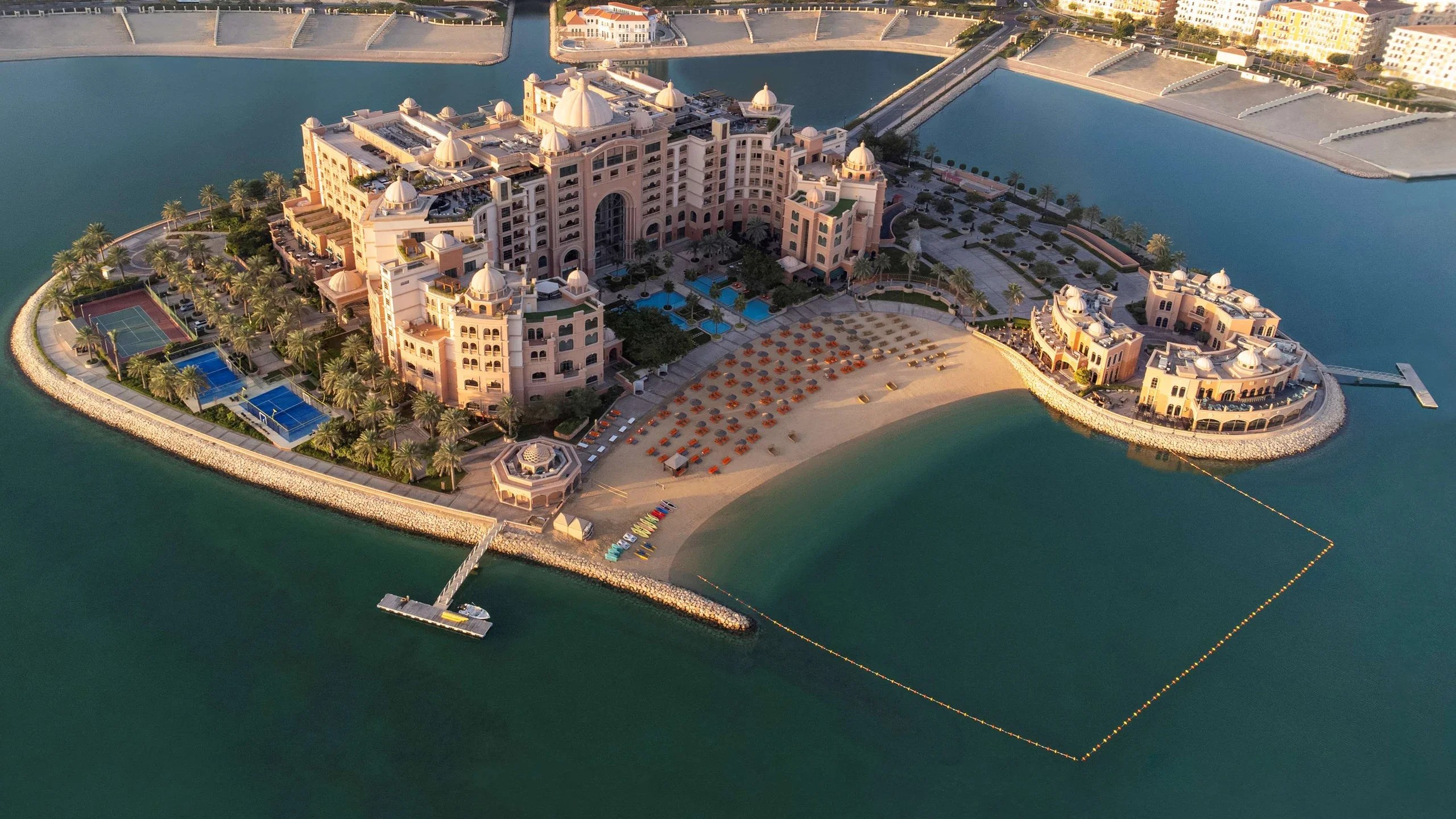 5 Luxury Hotel Destinations for a Budget-Friendly 2026 Getaway (2026)