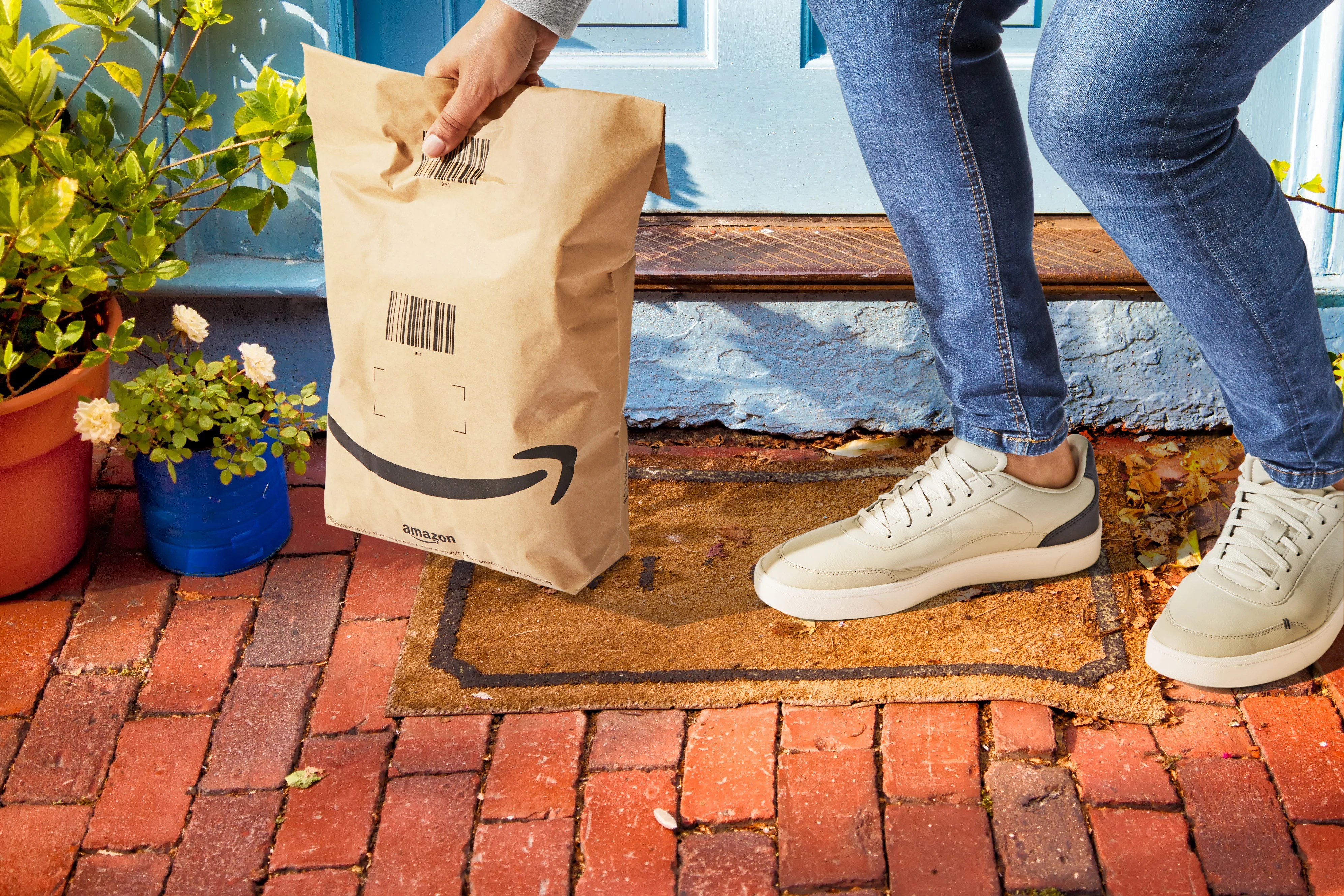 Amazon Amex Offers: Earn Bonus Points, But Beware the Hidden Catch! (2026)