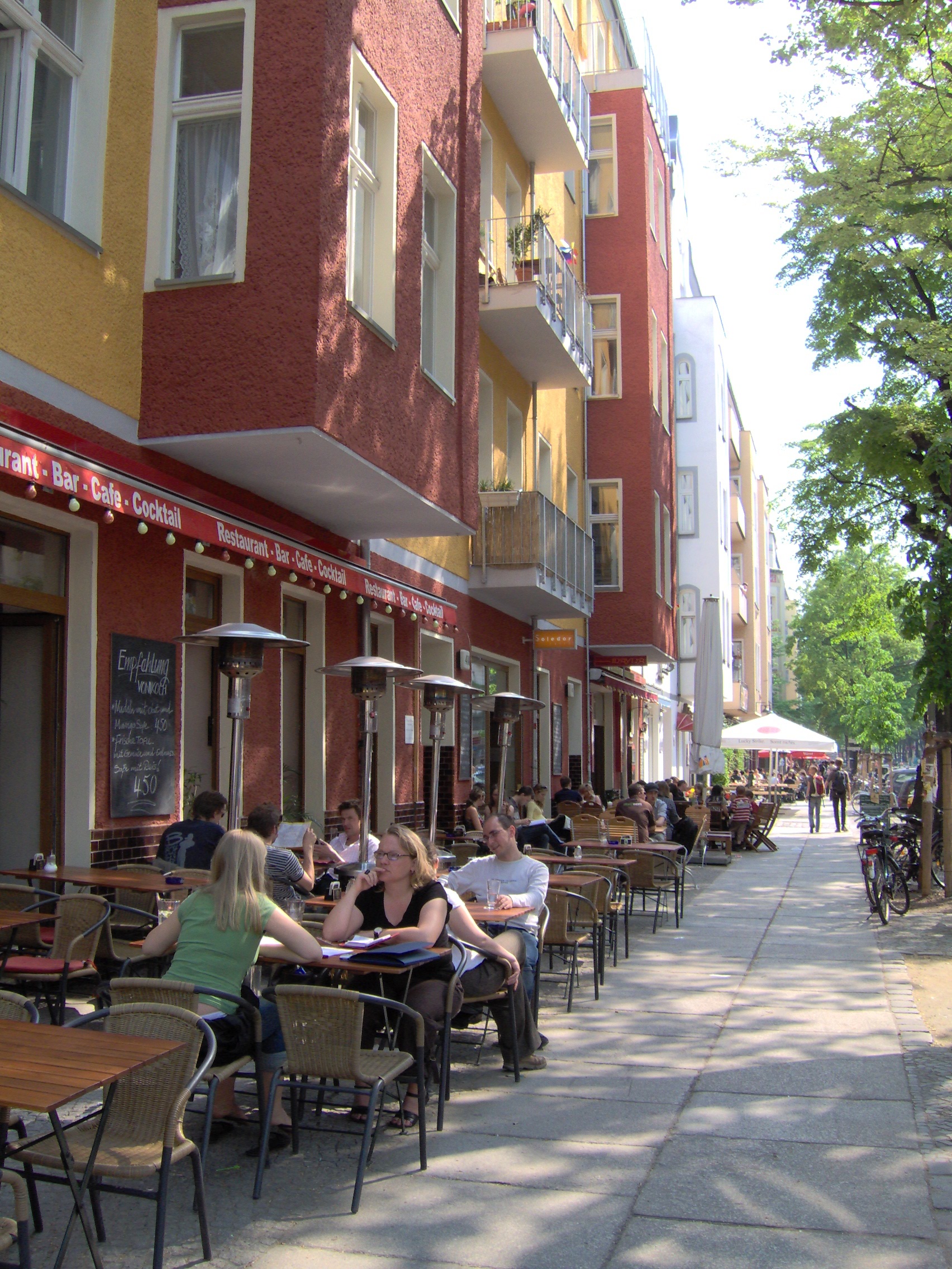 Cafe Bar Himmelreich 79 Photos Cafe Simon Dach Str 36 10245 Friedrichshain Germany